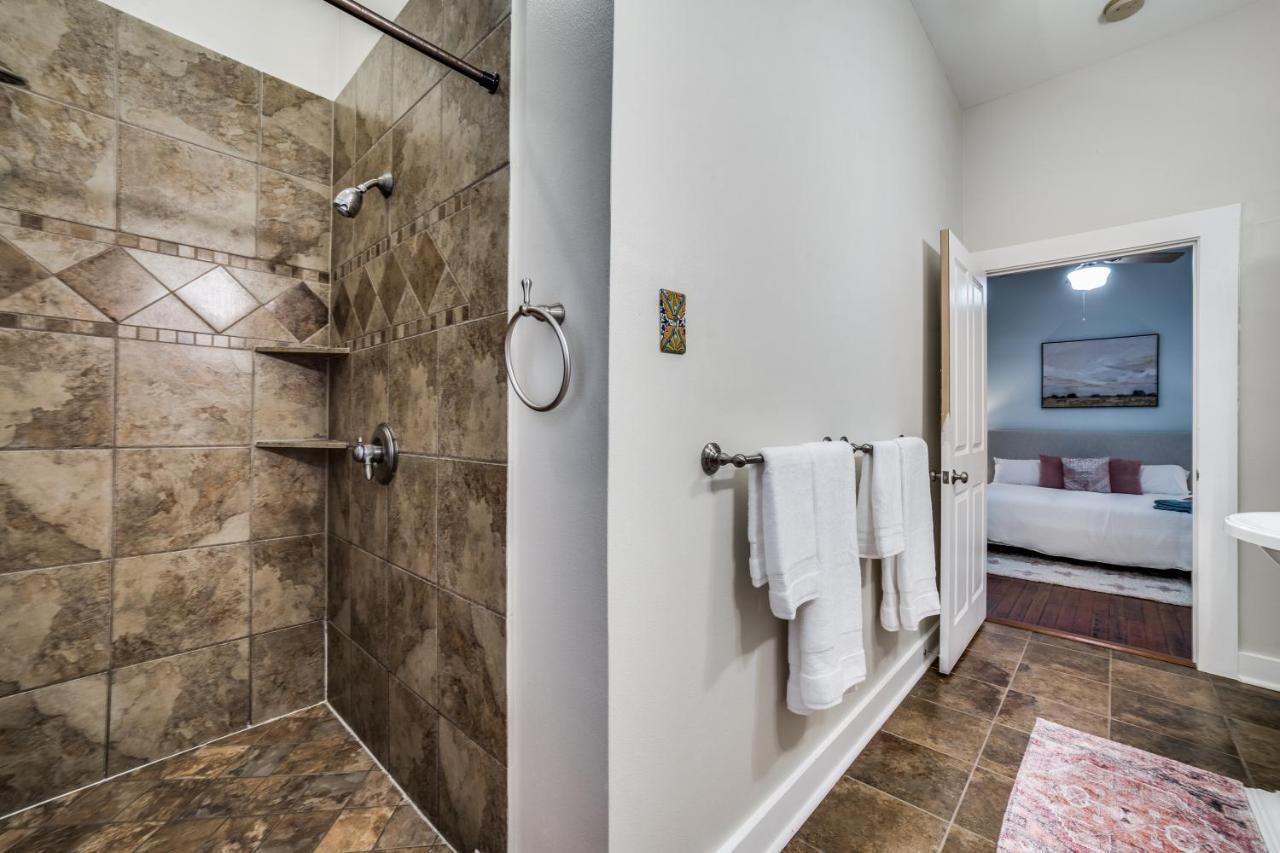 Downtown Historic 2Bdrm, Walk To Riverwalk, Alamo; Beautifully Renovated! San Antonio Exterior foto